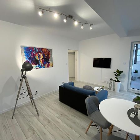 Apartament Nice Stay Lubiń Exteriör bild